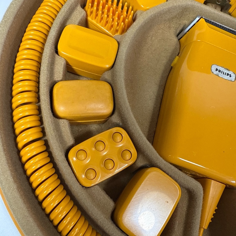 Philips Vibrant Orange Hand & Foot Care Kit - Picture 5 of 6